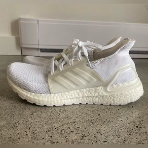 Adidas Womens White Ultra-boost Sneakers